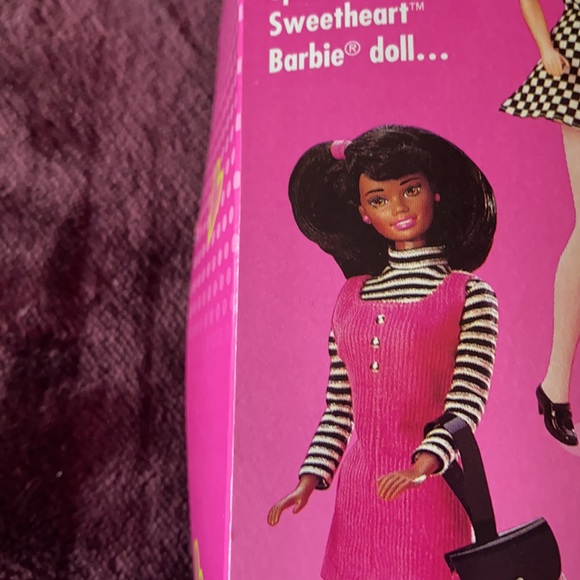 Sweetheart Barbie 1997 - Picture 6 of 6